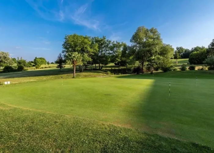 Apartment 2 Chambres, Piscines, Jeux Exterieurs, Tennis