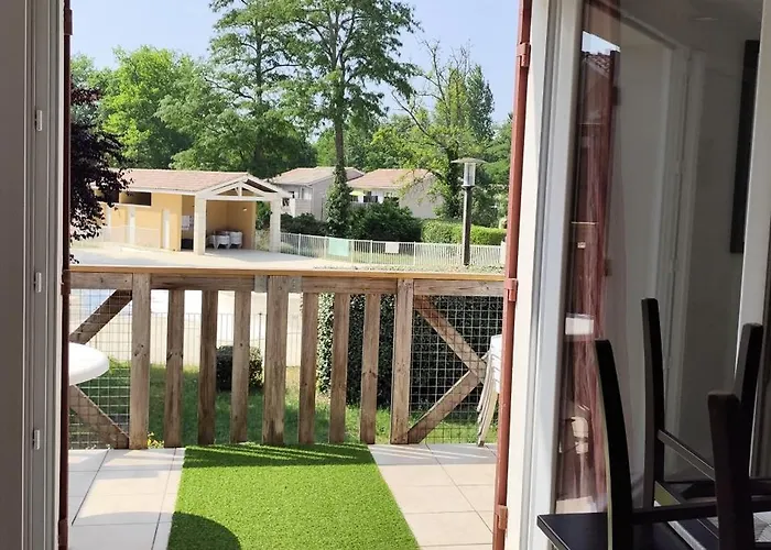 2 Chambres, Piscines, Jeux Exterieurs, Tennis Apartment *